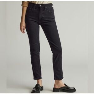 Everlane black midrise cropped jeans size 27. Casual, 90’s Y2K baggy grunge
